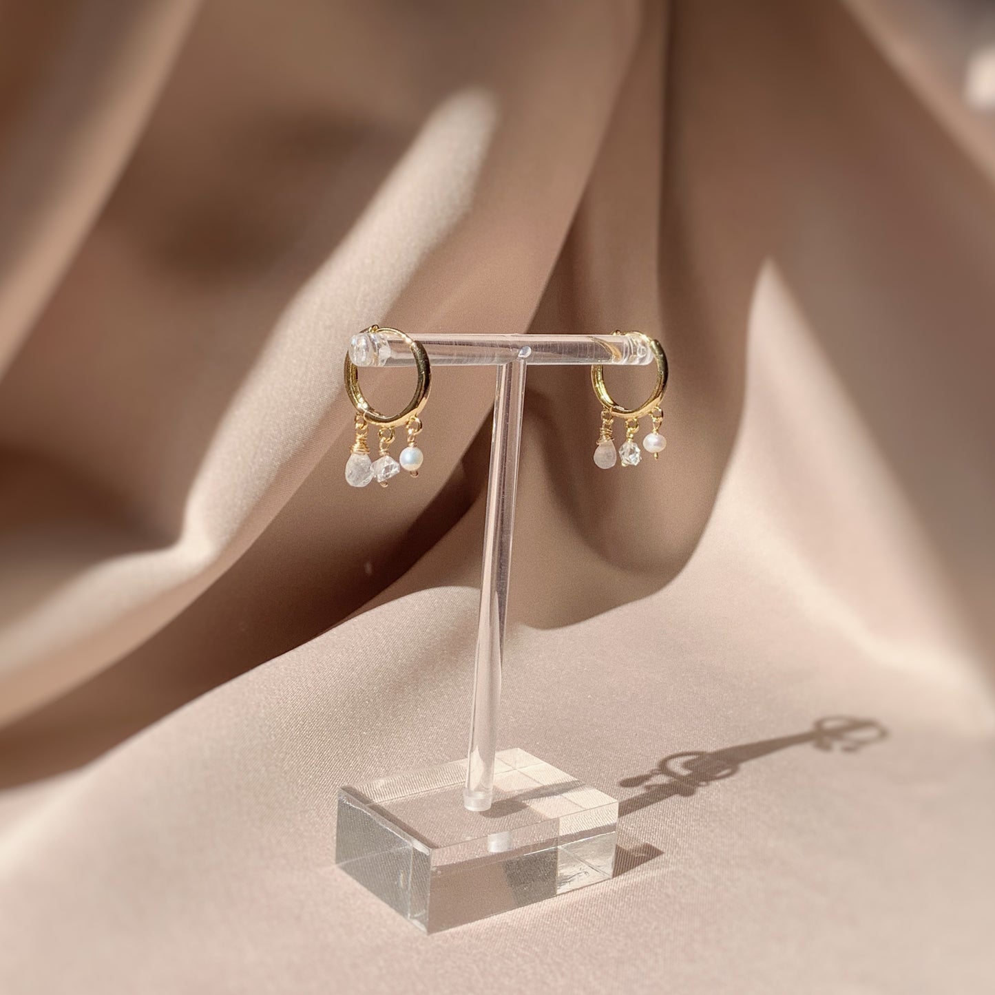 COLETTE EARRINGS (WHITE)