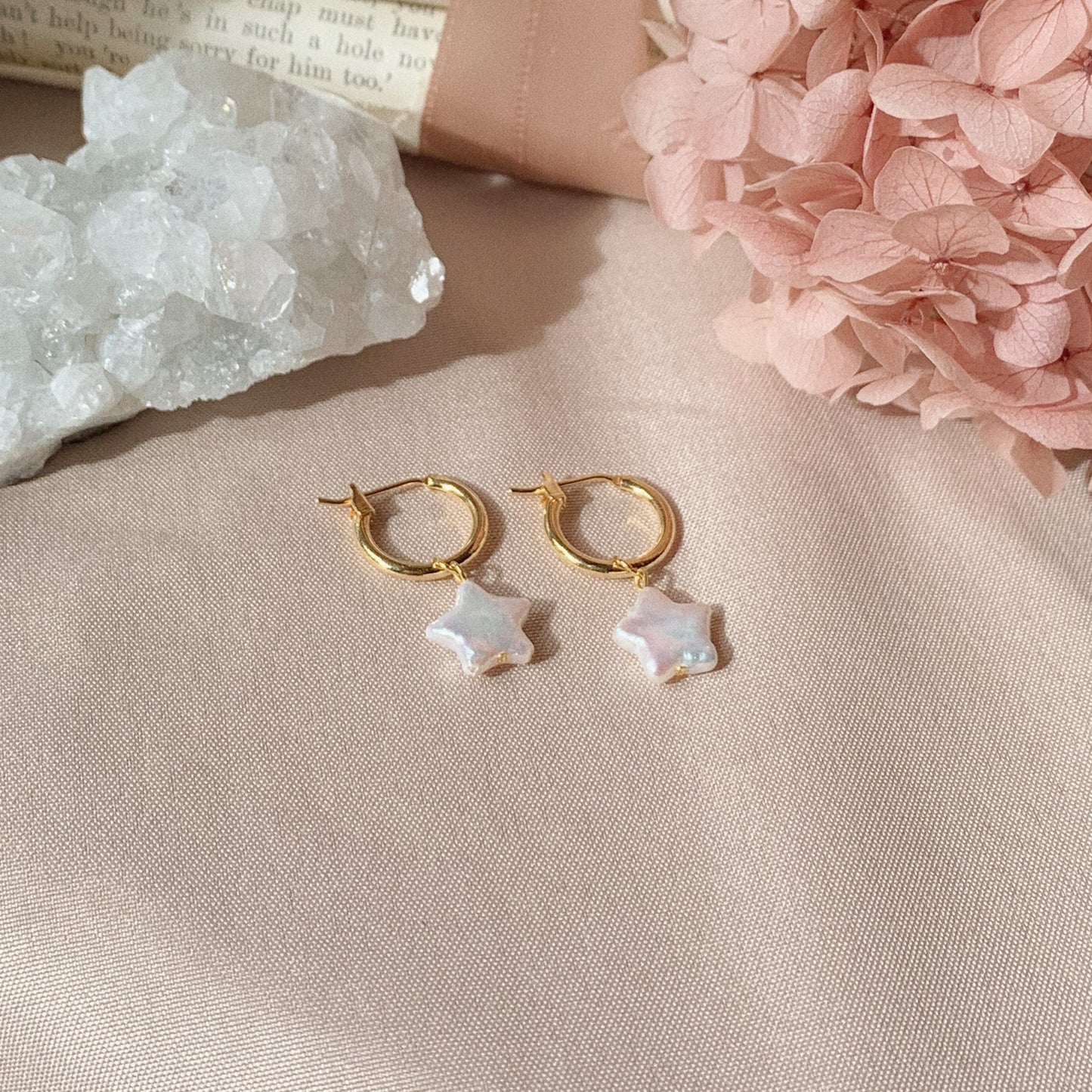 ARIA EARRINGS (STAR)